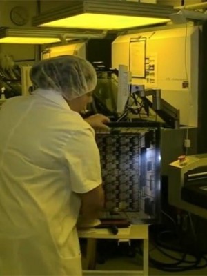 其他光源介紹-黑光熒光燈、紫外驗鈔機、印刷電路用熒光燈、水下燈泡